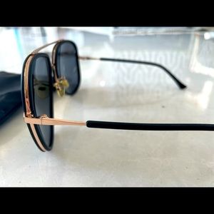 Quay “All in Mini” Black Sunglasses - Like New